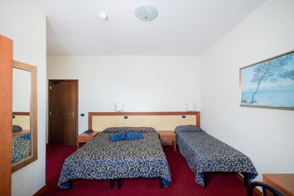 Hotel Italia & Lombardi Montefiascone Extérieur photo