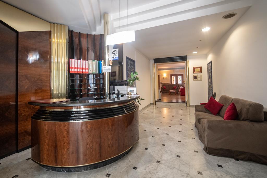 Hotel Italia & Lombardi Montefiascone Extérieur photo