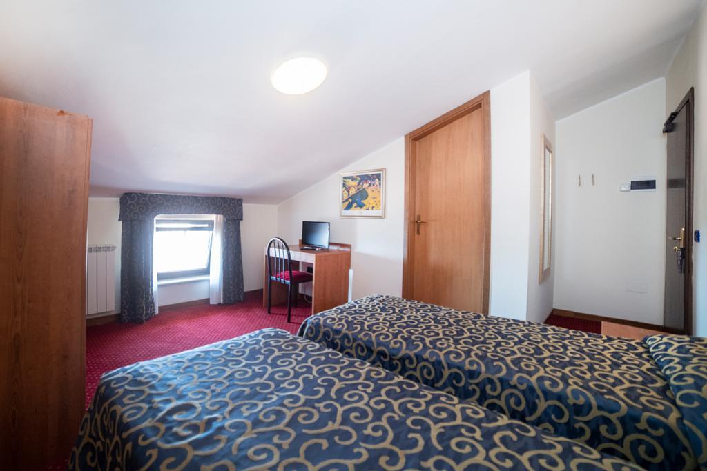 Hotel Italia & Lombardi Montefiascone Extérieur photo