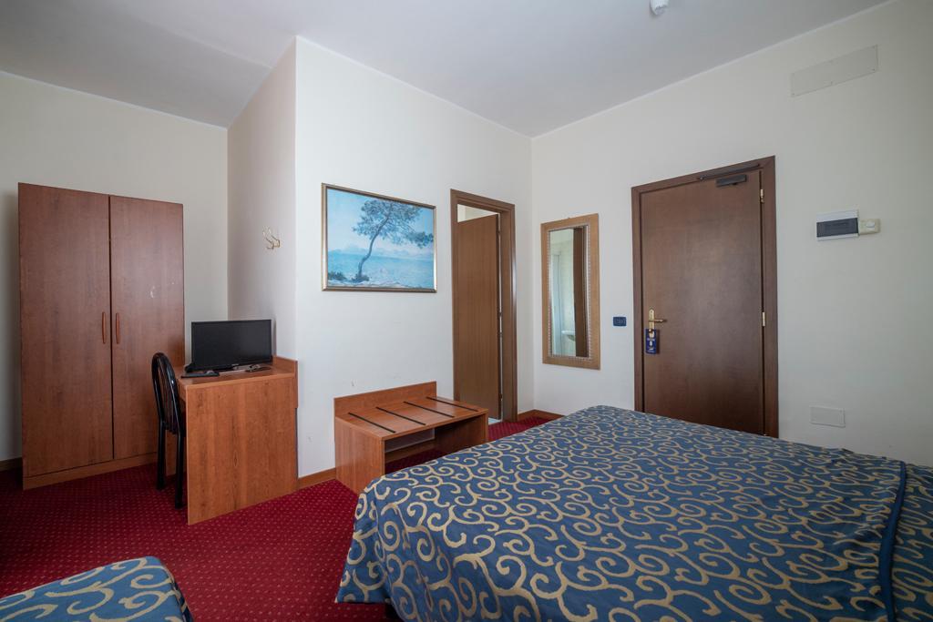 Hotel Italia & Lombardi Montefiascone Extérieur photo